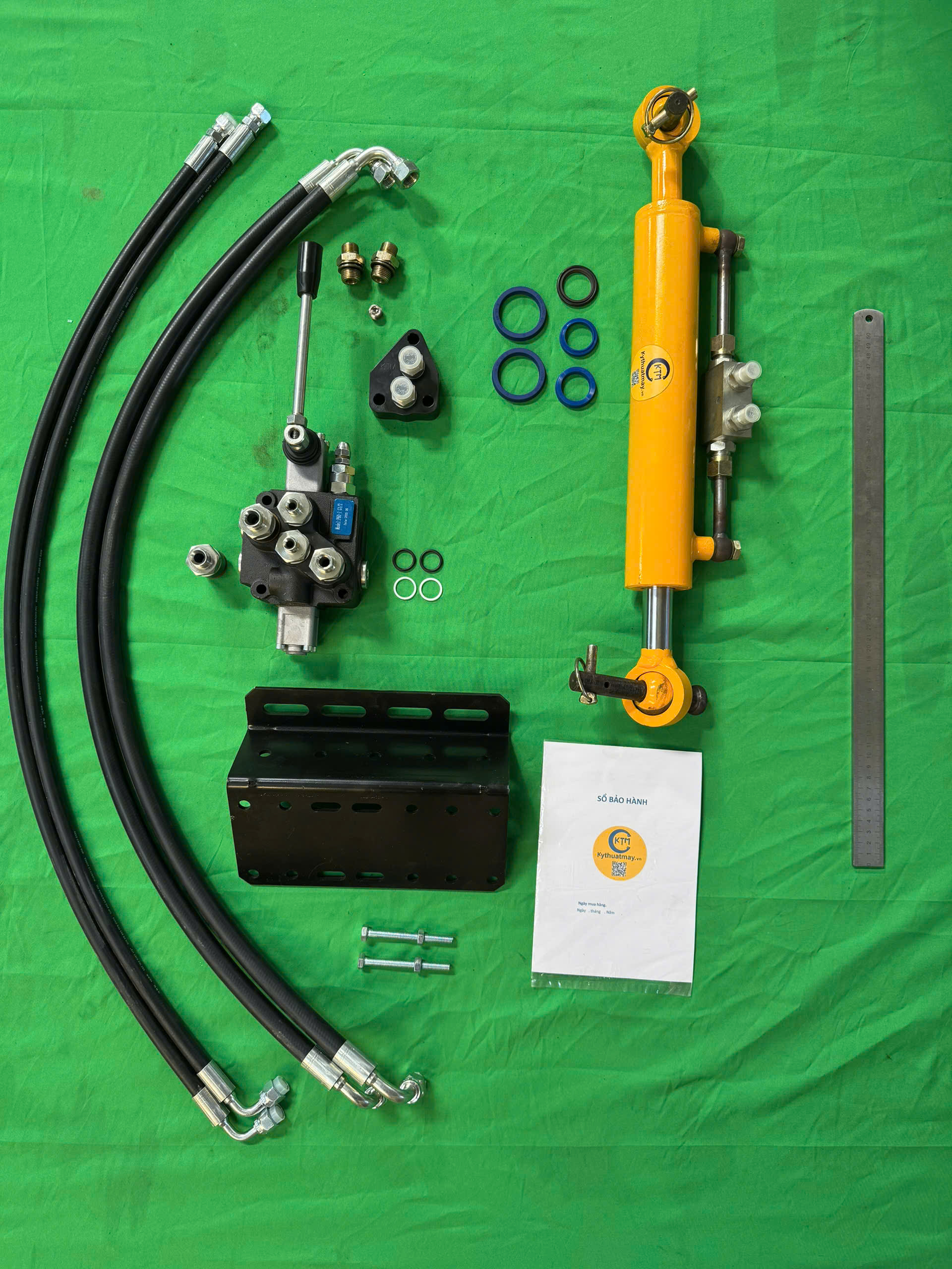 COMBO VAN 1 TAY 1 TY GIỮA KTM 